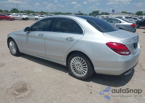 2016 Mercedes-Benz C 300 4Matic/Luxury 4Matic/Sport 4Matic from USA, damaged, VIN 55SWF4KB8GU171569